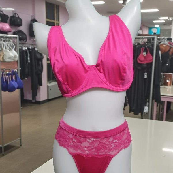 Brilliant Rose Net Wired Set