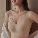 Adjustable Underwear Anti Sagging Traceless Bra - Image 5